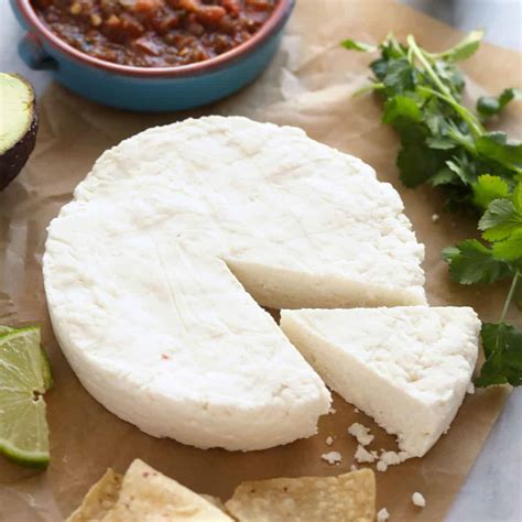 squeqo|what is queso made of.